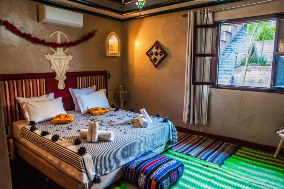 Glamping Morocco: Luxury Camping Sahara & Atlas Mountains