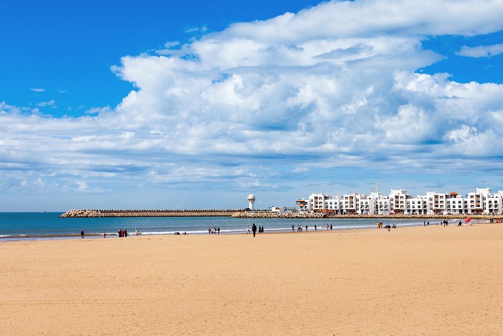 Playas de Tetuan: Explora las Mejores Playas Mediterráneas de Marruecos